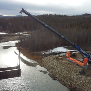 Crane moving steel girders for the Nordenskiold River Bridge